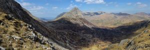 Trwfan and the Ogwen Valley from the Miner's Track